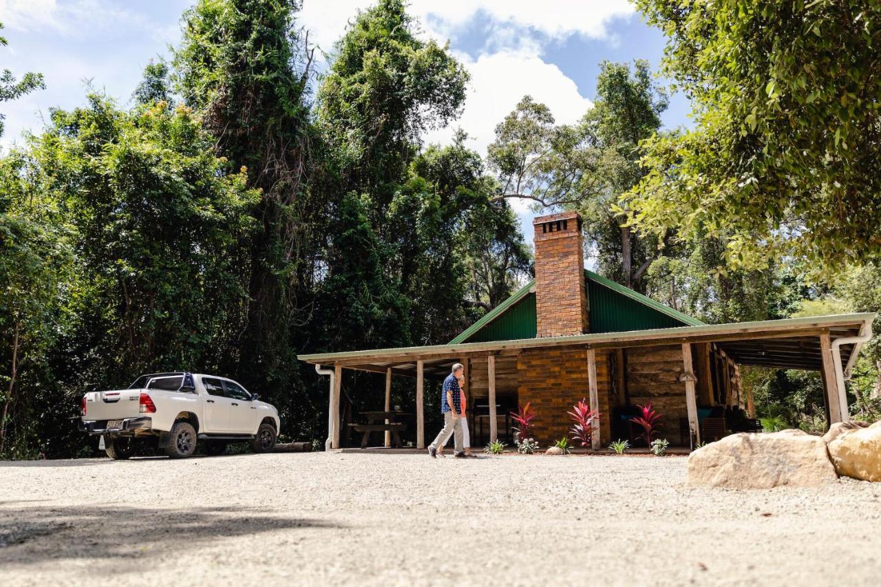 Ferns Hideaway Resort Byfield Exterior photo