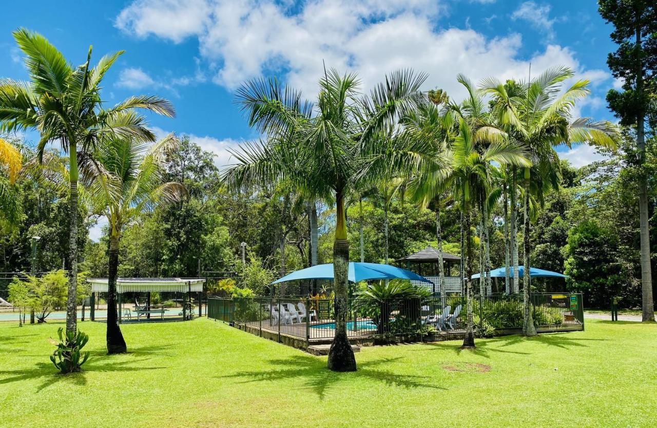 Ferns Hideaway Resort Byfield Exterior photo